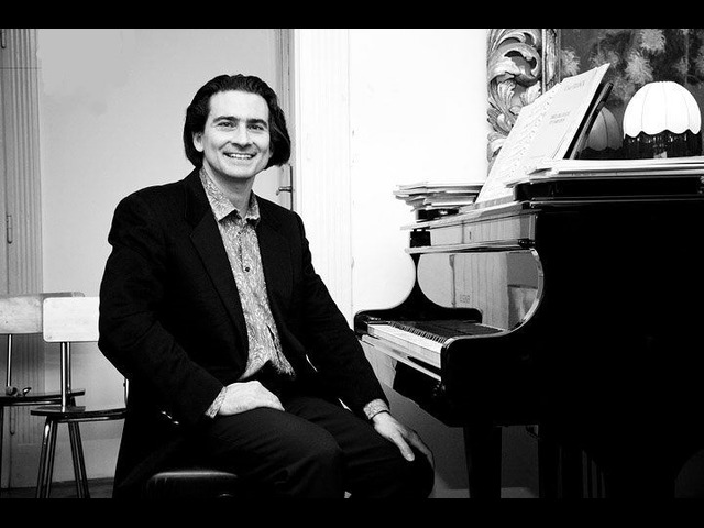 Meghívó - Marco Bianchi zongorakoncertje „RIGOLETTO – utazás az operák világában” címmel 2021.08.13.